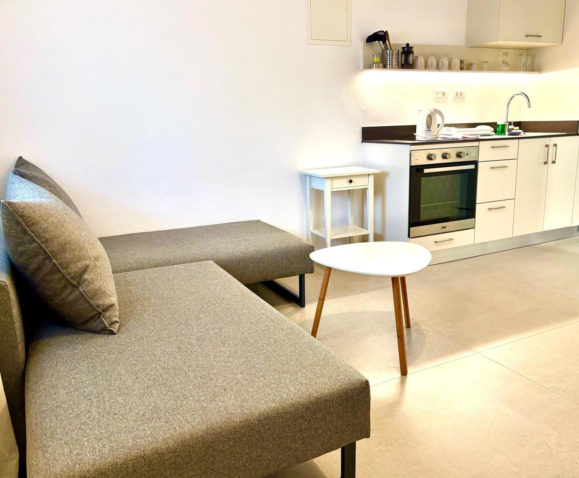 Sunset Rooms & Apartments 팔라사르나 외부 사진